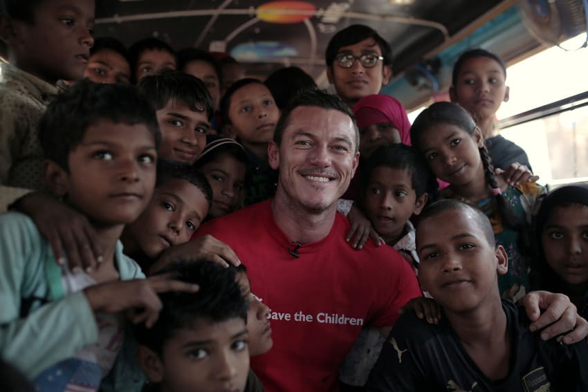 Luke Evans visits Save the Children’s education projects in India supported by Bulgari